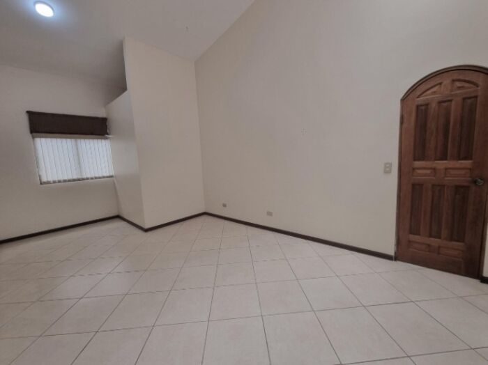  Venta de casa - uso mixto -Curridabat. RAH 26-266 en Granadilla, Curridabat, San José — $650,000