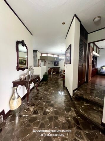 SJ Sabana casa en venta $475.00 /uso mixto en Mata Redonda, San José — $475,000 - Foto 2 de 21