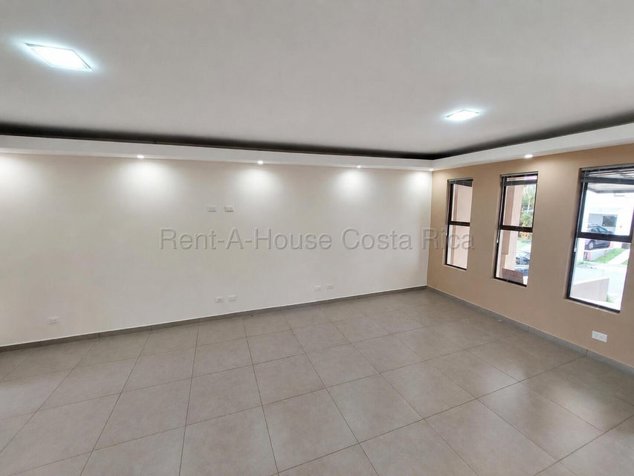 CASA EN VENTA EN SAN FRANCISCO DE HEREDIA en San Francisco, Heredia — $240,000