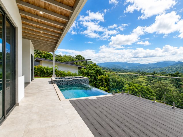 Casa nueva y casa de huéspedes en la principal comunidad de Las Rocas in Atenas, Alajuela — $825,000 - Photo 3 of 55