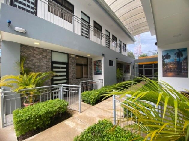 Venta de Excelente Hotel en Garabito, Puntarenas.  en Jacó, Garabito, Puntarenas — $1,800,000