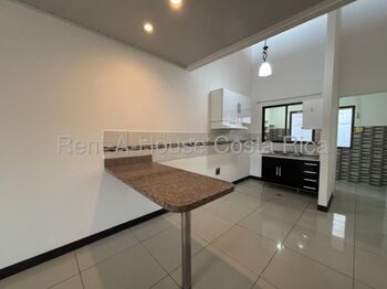 En Venta Apartamentos Dúplex en San Juan de Tibás #26-1460 GS en San Juan, Tibás, San José — $200,000 - Foto 4 de 14