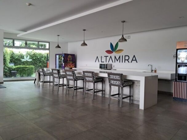 Se alquila moderno apartamento en condominio Altamira de Heredia 26-404 in San Pablo, Heredia — $1,150