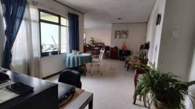 MLS-26-999 VENTA EDIFICIO CON 4 APARTAMENTOS URUCA SAN JOSE en Uruca, San José — $650,000