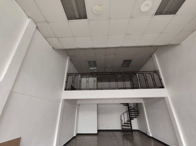ALQUILER LOCAL PASEO COLON in Merced, San José — $1,275 - Photo 3 of 14