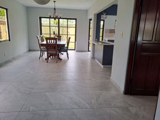 Venta casa remodelada Condominio Lomas de Granadilla en Granadilla, Curridabat, San José — 180 000 000 ₡ - Foto 3 de 17