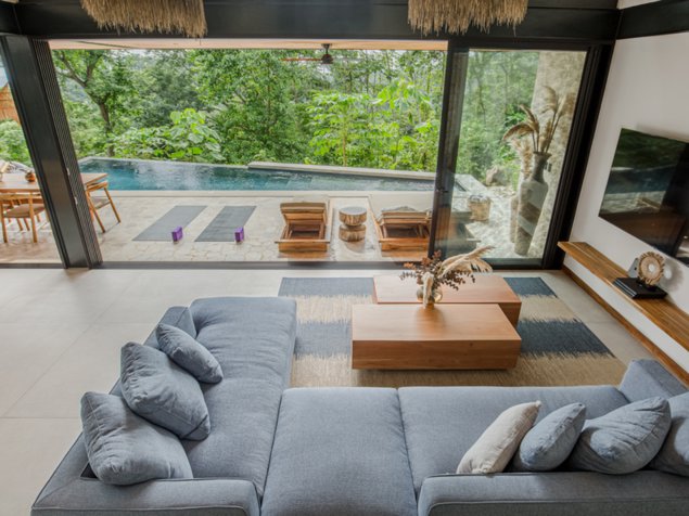 Exclusiva Villa Lasai con Piscina Infinita y Vistas a la Jungla in Cóbano, Puntarenas — $2,200,000 - Photo 2 of 15