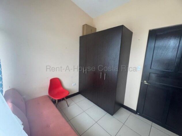Venta de Apartamento en Moravia-La Trinidad. RAH 26-2144 PISO 2 en La Trinidad, Moravia, San José — ₡ 49 000 000