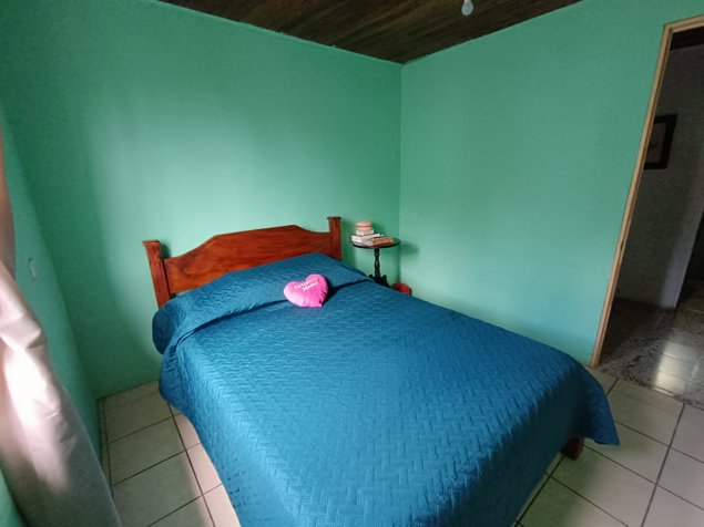 Casa con 2 apartamentos en San Juan de Santa Barbara en San Juan, Santa Bárbara, Heredia — ₡ 130 000 000 - Foto 2 de 32