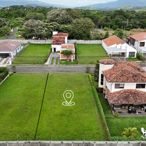Terreno de 517m2 en Condominio Los Castillos, La Guácima en Guácima, Alajuela — $110,000