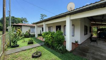 Venta de propiedad con casa en Roxana, Pococí. en Roxana, Pococí, Limón — 38 000 000 ₡ - Foto 3 de 15
