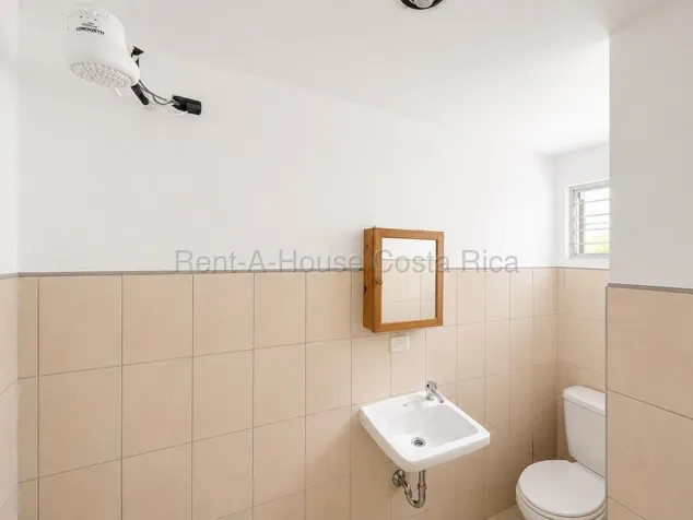 Venta de Casa en Cartago-Agua Caliente o San Fco. RAH 27-434 in Aguacaliente, Cartago — ₡ 53 000 000 - Photo 3 of 5