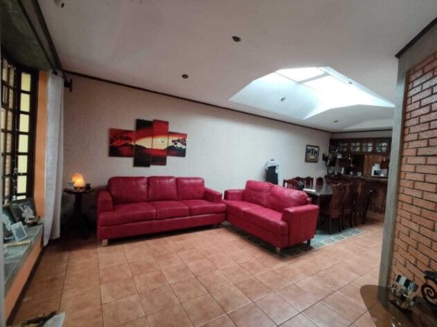 Venta de amplia casa con ubicación privilegiada en San Antonio de Coronado #25-1100 GS en Patalillo, Vázquez de Coronado, San José — $255,000