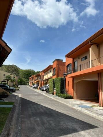 Venta de Casa en Mora, San José. RAH 25-1756 en Colón, Mora, San José — $250,000