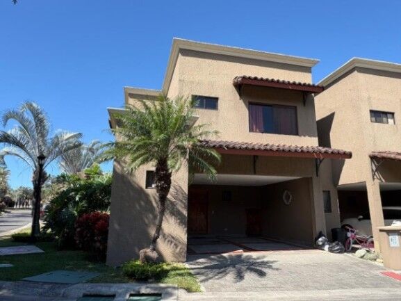 Alquiler de Casa Amoblada en Pozos de Santa Ana. RAH 26-1199 en Pozos, Santa Ana, San José — $1,850
