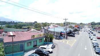 Propiedad Comercial de Primera en el Centro de San Isidro!  en San Isidro De El General, Pérez Zeledón, San José — $1,100,000 - Foto 5 de 9