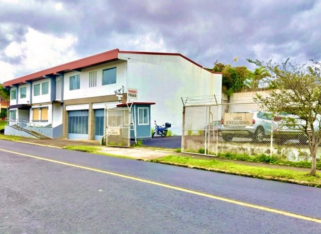 ALQUILER Edificio Comercial /Oficinas, REMODELADO, Sabana Sur en Hospital, San José — $6,900 - Foto 3 de 44