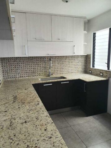 RAH ofrece en venta Casa de dos plantas en Escazú San Rafael en Escazú, San José — $170,000