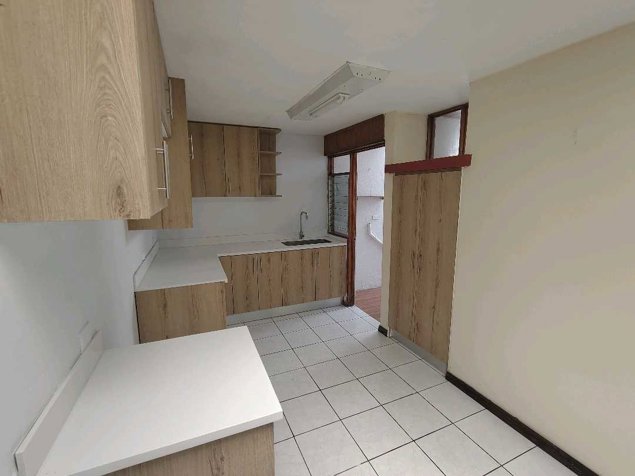 VENDO HERMOSA CASA EN CONDOMINIO COROBICÍ, MORAVIA in San Vicente, Moravia, San José — ₡ 68 000 000 - Photo 2 of 41