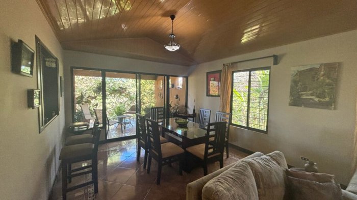 Casa en area privada y tranquila en el campo de Atenas en Atenas, Alajuela — $240,500 - Foto 3 de 17