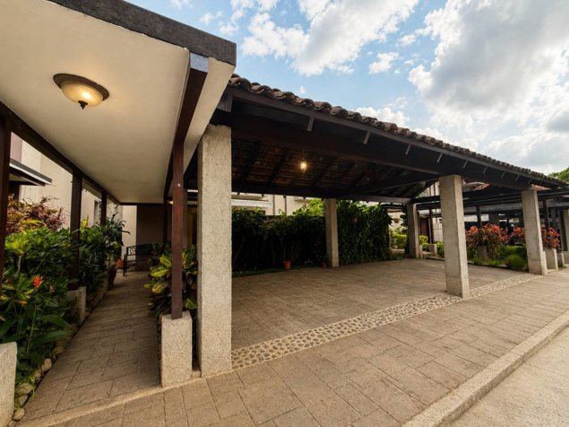 Condo a la venta en Lindora, cerca del Colegio Saint Jude en Pozos, Santa Ana, San José — $238,000 - Foto 2 de 18