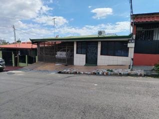 Venta de casa con local comercial en Pérez Zeledón