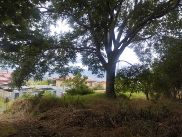Se vende lote de 1,700m2 en Concepción de Heredia 26-170 in Concepción, San Rafael, Heredia — ₡ 180 000 000