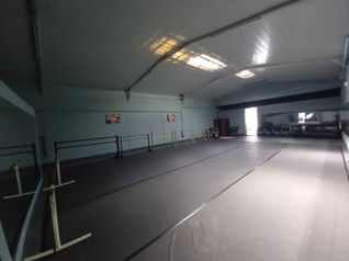 Edificio nave comercial Guadalupe teatro oficinas academia gimnasio in Guadalupe, Goicoechea, San José — $870,000 - Photo 2 of 31