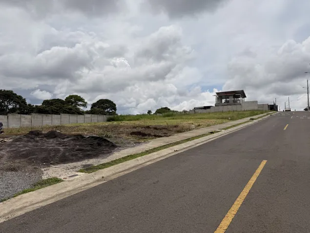 Lote en venta San Isidro de Heredia. en San Isidro, Heredia — ₡ 65 000 000 - Foto 3 de 4