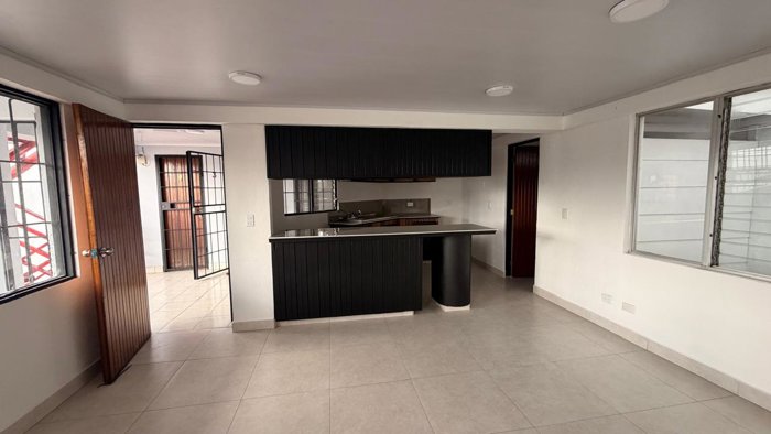 Se alquila Oficina, en una excelente ubicación en San Pedro 3 in San Pedro, Montes De Oca, San José — $950