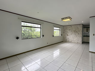 Venta de casa en Santo Domingo de Heredia en Pará, Santo Domingo, Heredia — 175 000 000 ₡ - Foto 3 de 17