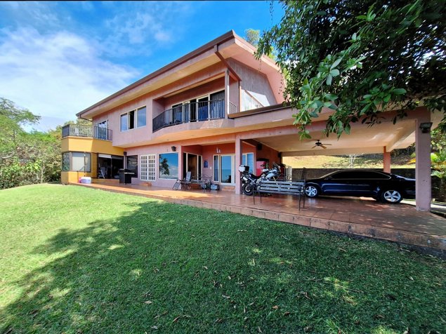 VENTA Casa de montaña para remodelar en Ciudad Colón in Colón, Mora, San José — $375,000