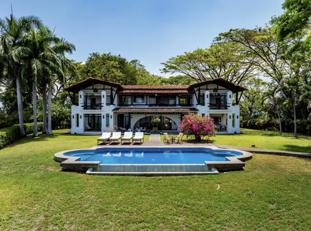Propiedad de lujo estilo resort con vista al océano Tambor, Costa Rica en Puntarenas — $2,499,000 - Foto 2 de 54