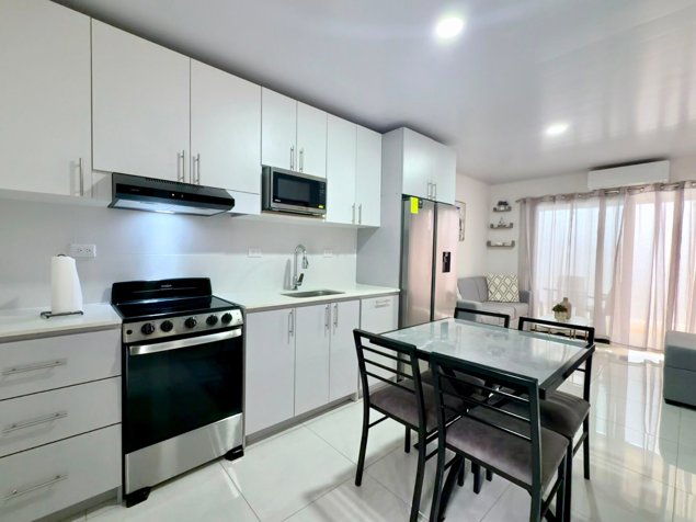 FOR RENT. BRAND NEW APARTMENT IN VILLARREAL en Tamarindo, Santa Cruz, Guanacaste — ₡ 550 000