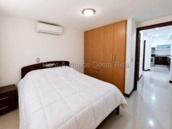Alquiler de Apartamento en Santa Ana-Pozos. RAH 26-1901 in Pozos, Santa Ana, San José — $1,350 - Photo 5 of 12