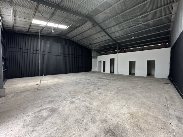 Bodega de 200m2 en Santa Ana in Santa Ana, San José — ₡ 1 200 000 - Photo 2 of 12
