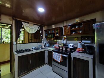 ¡Tú Nuevo Hogar te Espera en Atenas, Barrio San José Sur!  in San José, Atenas, Alajuela — 45 000 000 ₡ - Photo 5 of 22
