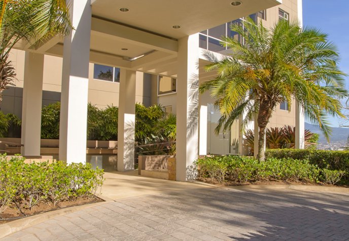 VENTA / Lujosos Apartamentos en Condominio, San Rafael de Escazú in Escazú, San José — $176,992 - Photo 3 of 12