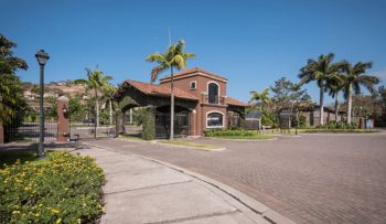 Lote de terreno en el condominio Cerro Alto. Escazú in San Rafael, Escazú, San José — $922,000 - Photo 3 of 22
