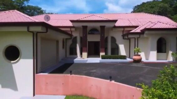 VENTA DE CASA CON PISCINA, ALAJUELA, OROTINA, HACIENDA VIEJA - 9605843 en Hacienda Vieja, Orotina, Alajuela — $750,000