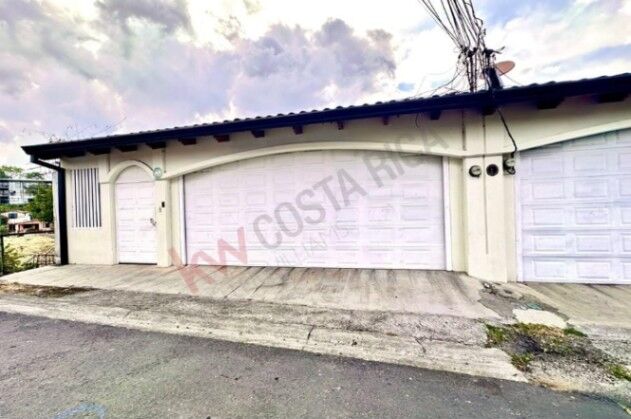 ALQUILO CASA EN PIEDADES DE SANTA ANA. en Piedades, Santa Ana, San José — ₡ 700 000