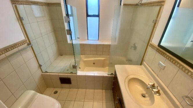 Venta de Casa en Santa Ana, San José. RAH 26-217 en Santa Ana, San José — $250,000 - Foto 3 de 20