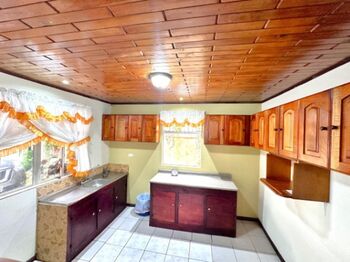 Venta de Local Comercial  en Oreamuno, Cartago. en Potrero Cerrado, Oreamuno, Cartago — $235,000 - Foto 4 de 20