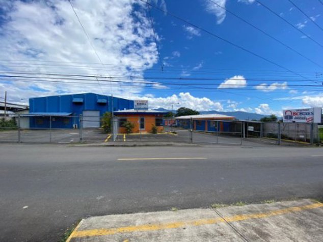 VENTA DE INVERSION,  COMPLEJO DE BODEGAS CON RENTA FIJA, HEREDIA in San Joaquín, Flores, Heredia — $2,500,000 - Photo 3 of 23