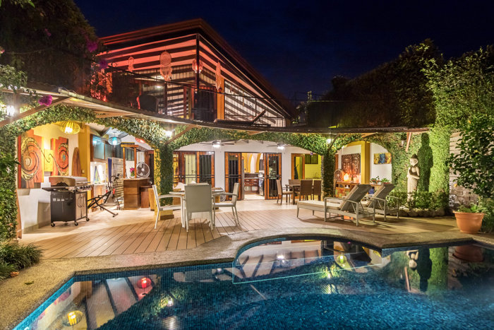ESPECTACULAR CASA DE LUJO EN PLAYA JACO en Jacó, Garabito, Puntarenas — $690,000 - Foto 3 de 25