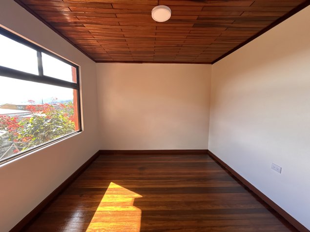 PROPIEDAD EN VENTA – BARRIO EL CARMEN, CARTAGO en Carmen, Cartago — ₡ 145 000 000 - Foto 3 de 19