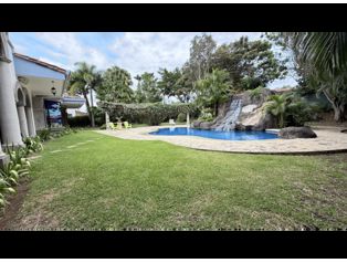 Villa Palma San Rafael de Alajuela, 5 Habitaciones| $1,350,000 in Las Horquetas, Sarapiquí, Heredia — $1,350,000 - Photo 3 of 28