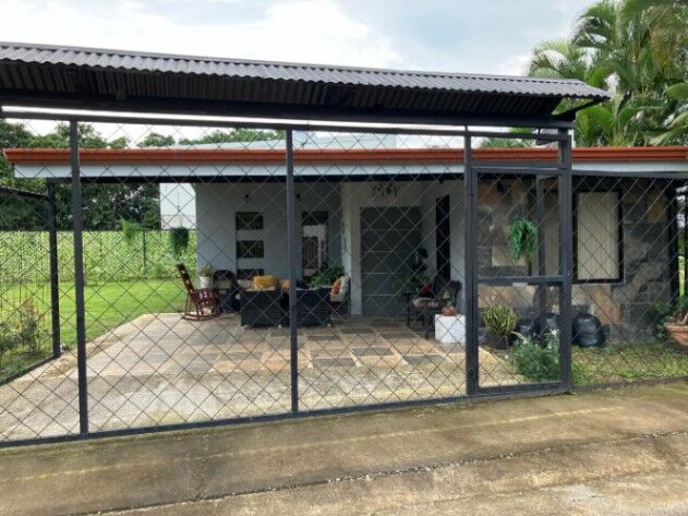 SE VENDE BELLA CASA EN ATENAS, ALAJUELA.  in Atenas, Alajuela — ₡ 125 000 000
