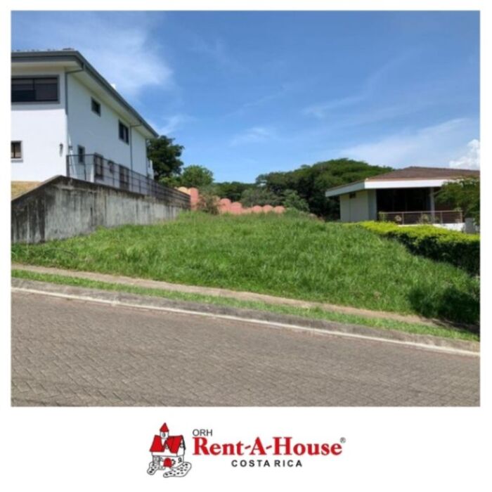 Amplio lote en venta en La Guácima de Alajuela in Guácima, Alajuela — $90,000