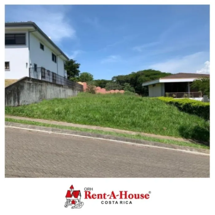 Amplio lote en venta en La Guácima de Alajuela in Guácima, Alajuela — $90,000
